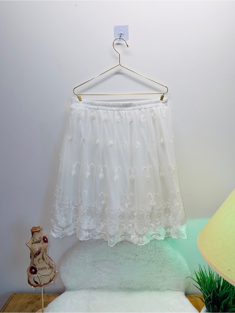 Maurices White Embroidered Tulle Lace Pleated Lined Midi Skirt 30” Waistband 💝